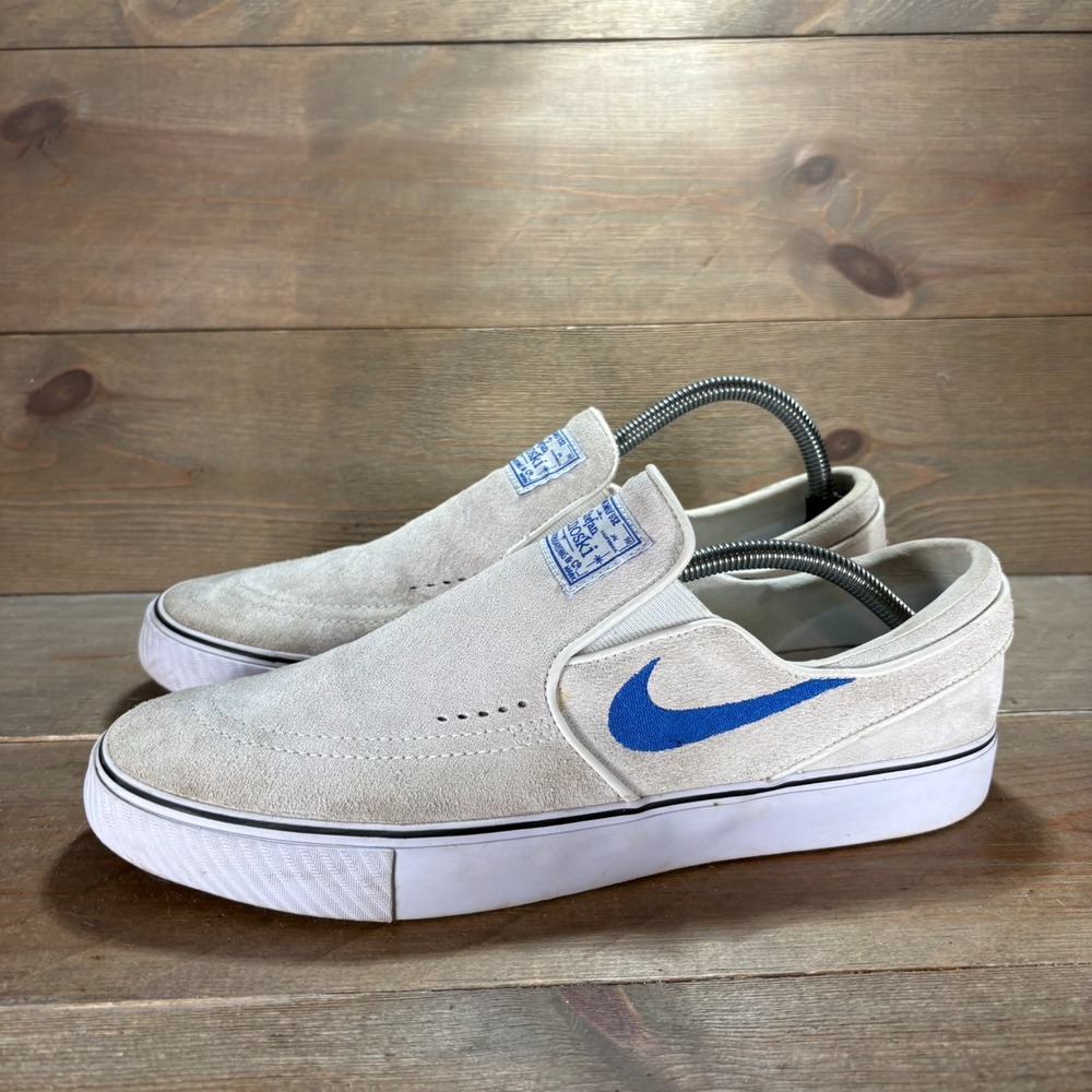 Nike SB Janoski Mens size 9 shoes beige Suede Slip On Blue Swoosh Skate sneakers